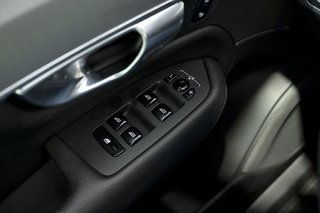 Volvo XC90   2.0 T8 AWD Core Recharge Auto