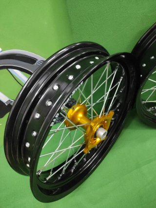 Kit Llantas Supermotard DID Suzuki RM RMZ