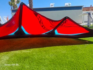 Cometa Naish 13.5 + Tabla + Barra