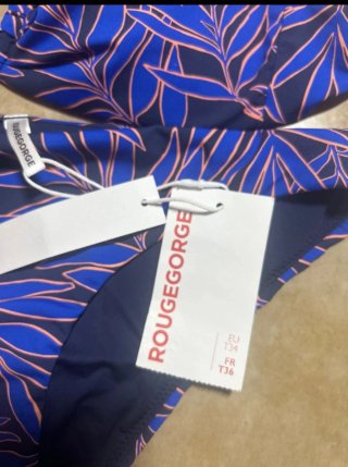 Bikini nuevo con etiquetas.
