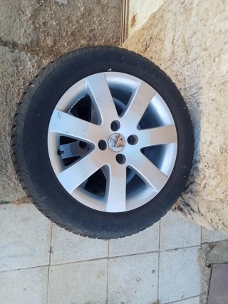 Llanta de coche Peugeot