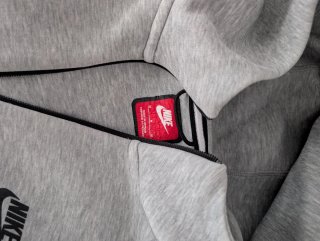 Nike Tech Fleece Sudadera  y Pantalón Gris