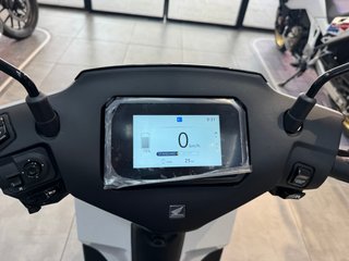 Honda Cuv-e EVP4 Eléctrica 30km 2025