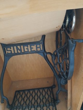 Máquina de coser Singer antigua