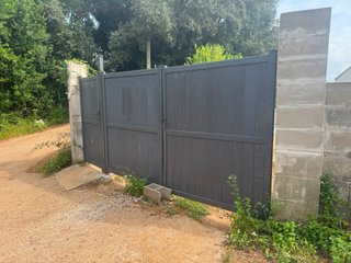 Portón 3m + Puerta Peatonal 1.80m