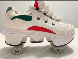 Zapatillas con ruedas desplegables