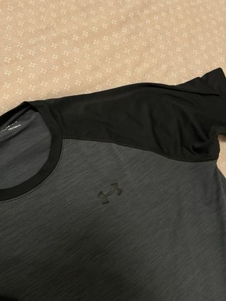 Camiseta Under Armour Talla L Negra/Gris