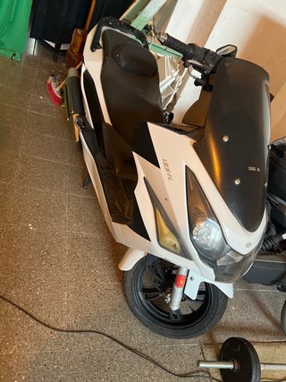 Moto Daelim 125