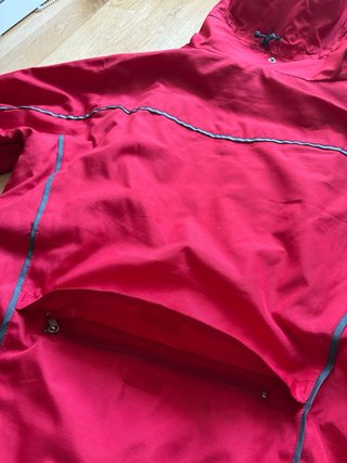 Cortavientos chubasquero rojo Talla S