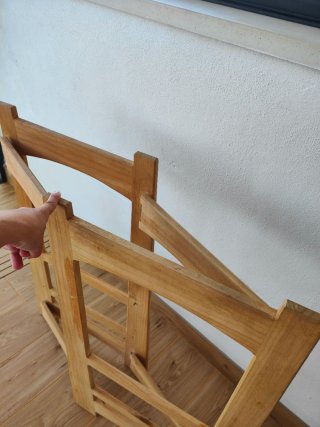 Torre di apprendimento Montessori in legno