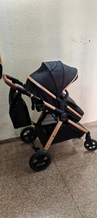 Carrito Bebé Kinderkraft Negro y Dorado
