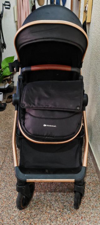 Carrito Bebé Kinderkraft Negro y Dorado