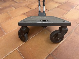 Carrito Bebe Be Cool + Patinete accesorio