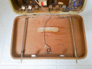 Radio antigua transistor vintage época baquelita
