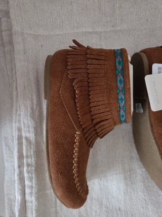 Botines flecos ante marrón talla 36