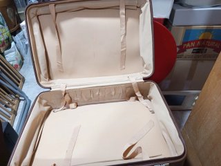 Maletas de cuero vintage marrones