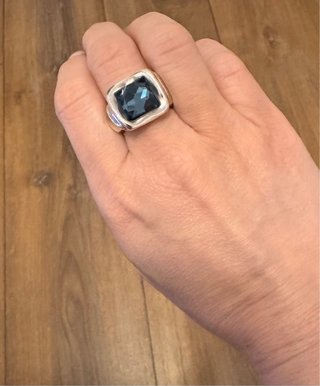 Anillo Uno de 50 baño plata cristal azul