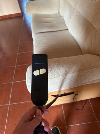 Sofá reclinable beige y marrón