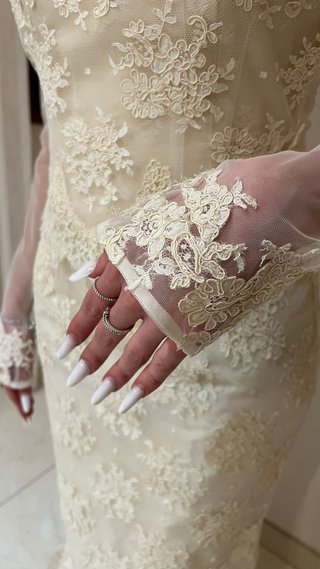 Abito da sposa pizzo e tulle
