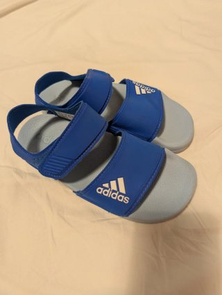 Sandalias Adidas niño T32