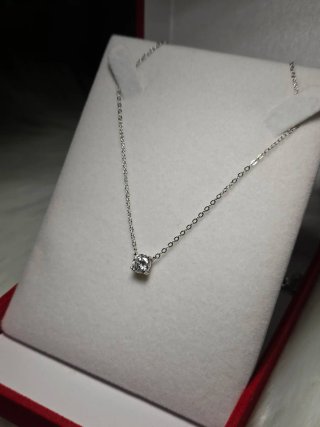 Collana punto luce diamante moissanite 0.8 ct