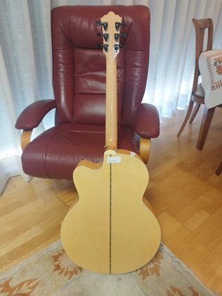 Guitarra Electroacústica HB Custom Line King-CE NT