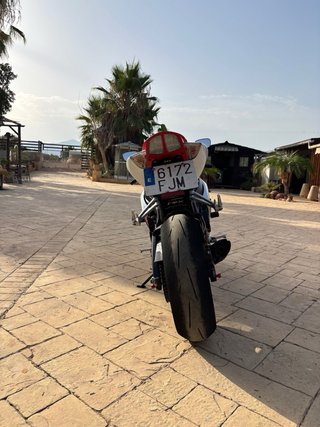 Suzuki GSXR600 K6