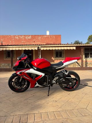Suzuki GSXR600 K6