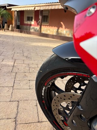 Suzuki GSXR600 K6