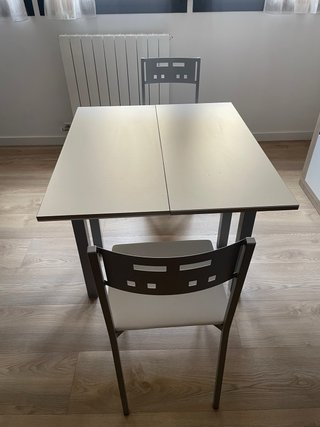 Mesa y 2 Sillas Comedor