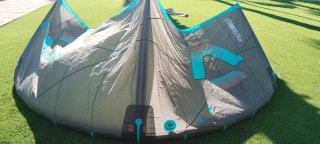 Cometa Kitesurf Duotone Evo SLS 10m