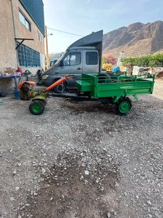 Mulilla con remolque