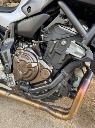 Yamaha MT-07 Blanca