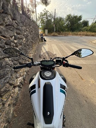 Yamaha MT-07 Blanca