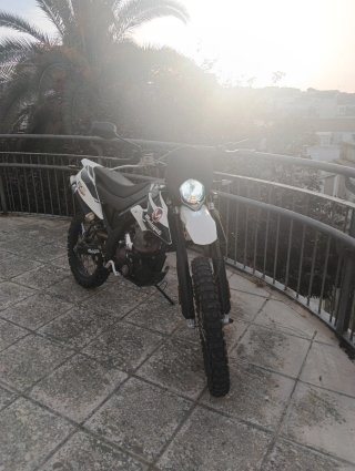 Malaguti XTM 125cc Enduro Moto Nueva