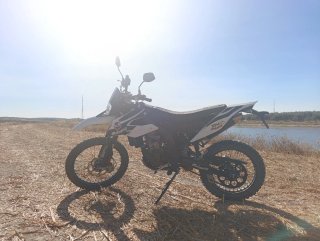 Malaguti XTM 125cc Enduro Moto Nueva