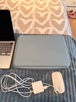 MacBook Air 13 come nuovo. 16GB. 512 capacità. 10 nu