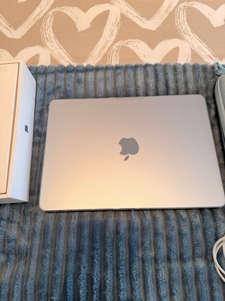 MacBook Air 13 come nuovo. 16GB. 512 capacità. 10 nu