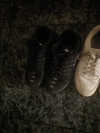 Conjunto de Zapatillas deportivas negras y blancas