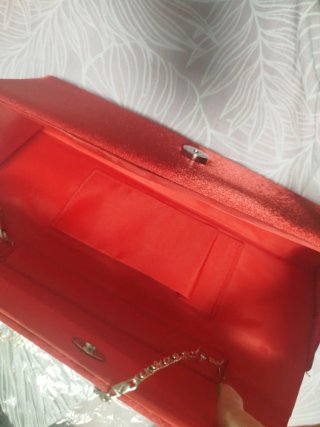 Bolso de mano rojo plisado
