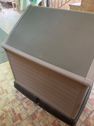 Caseta para perro de plástico