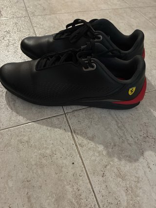 Zapatos Puma x Ferrari Negros y Rojos
