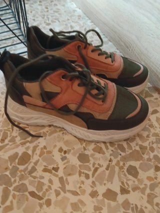Zapatillas cuña mujer verde y rosa