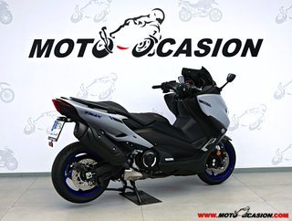 YAMAHA T-MAX 560 -APTA A2-