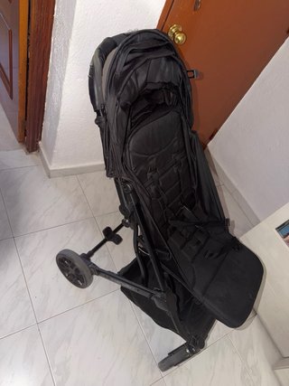 Silla de paseo plegable negra