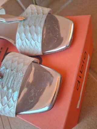 Sandalias Dibia Talla 41 Gris Plata y blanca