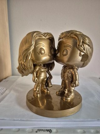 Funko Pop Coppia Dorata Bacio Altezza 15 cm