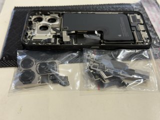 Struttura iPhone 15 Pro Max originale