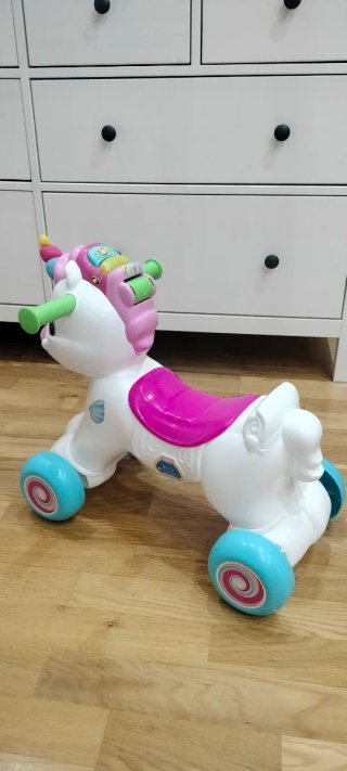 Correpasillos/Balancín Unicornio Clementoni