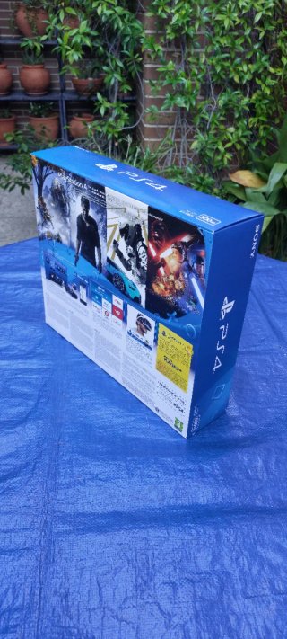 CAJA PS4 Slim 500GB